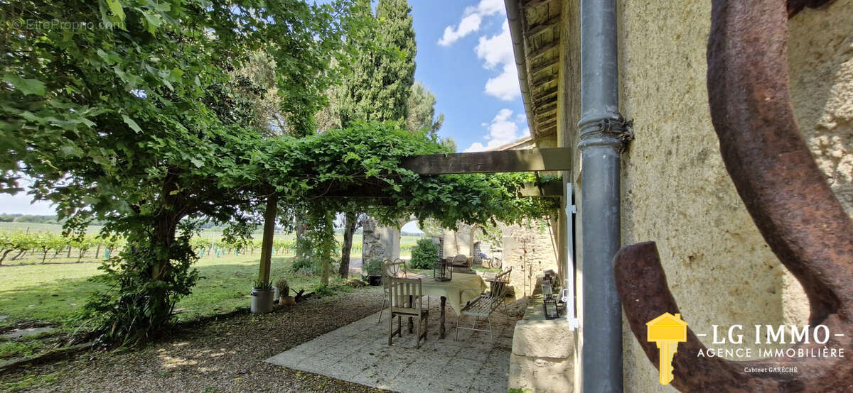 Maison à SAINT-FORT-SUR-GIRONDE
