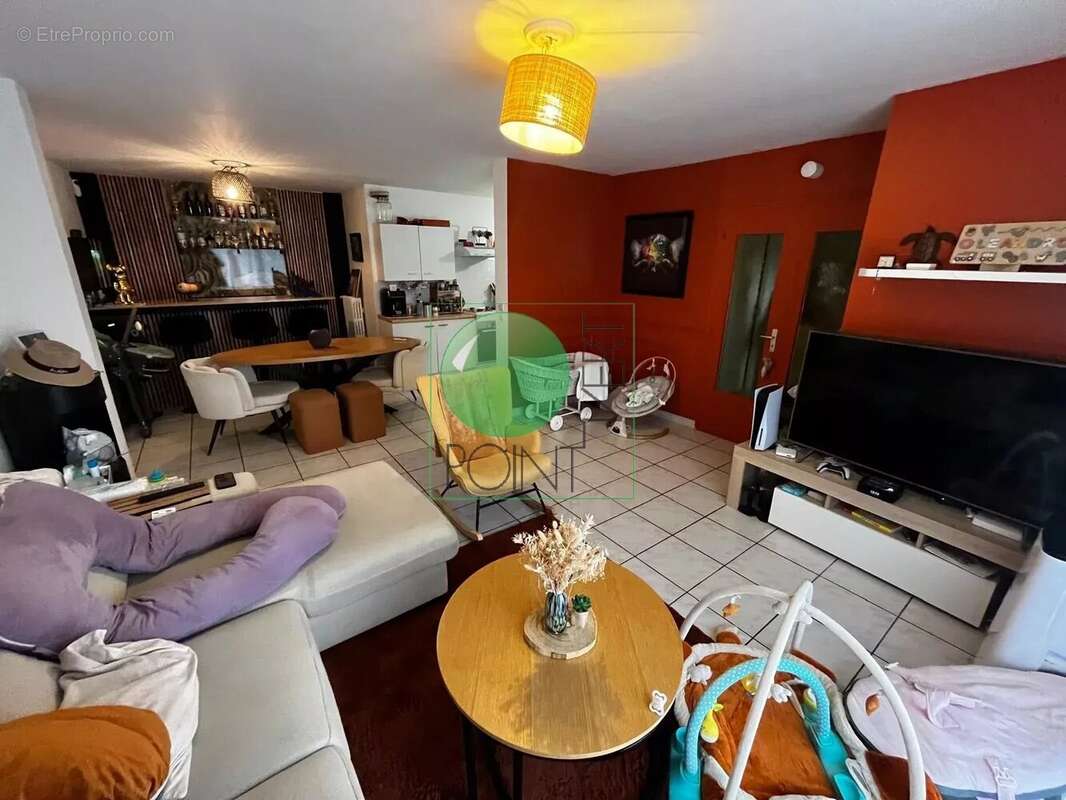 Maison à VERT-LE-GRAND