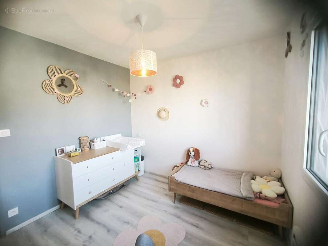 Maison 82 m² à Peyrole  - photo 8