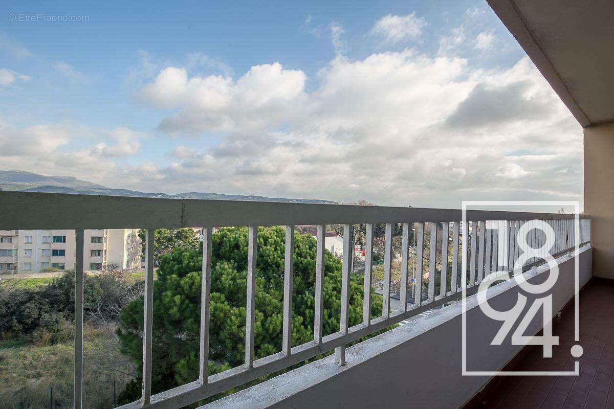 Appartement à MARSEILLE-15E