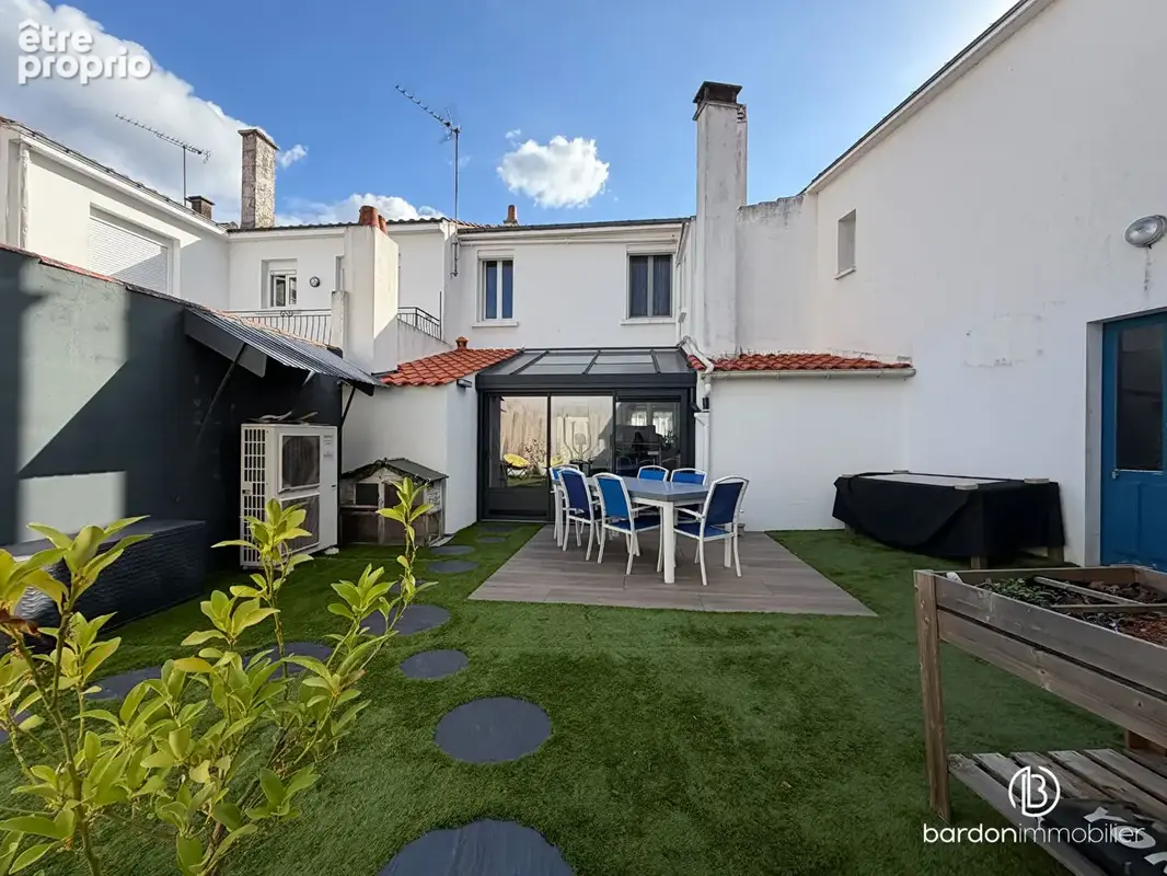 Maison 7 pièces - 145 m² - Centre-ville La Garnache - photo 14