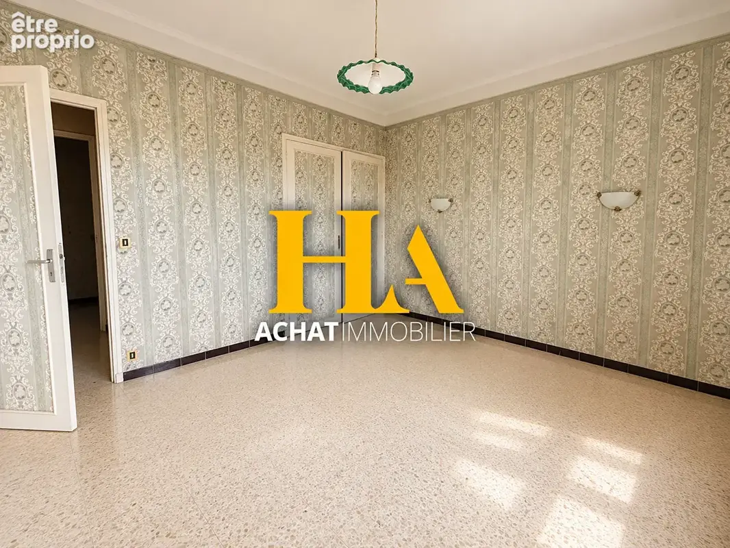 A VENDRE - GANGES - Maison 173,67 m² - 2 appartements indépendants - terrain 877 m² - photo 8