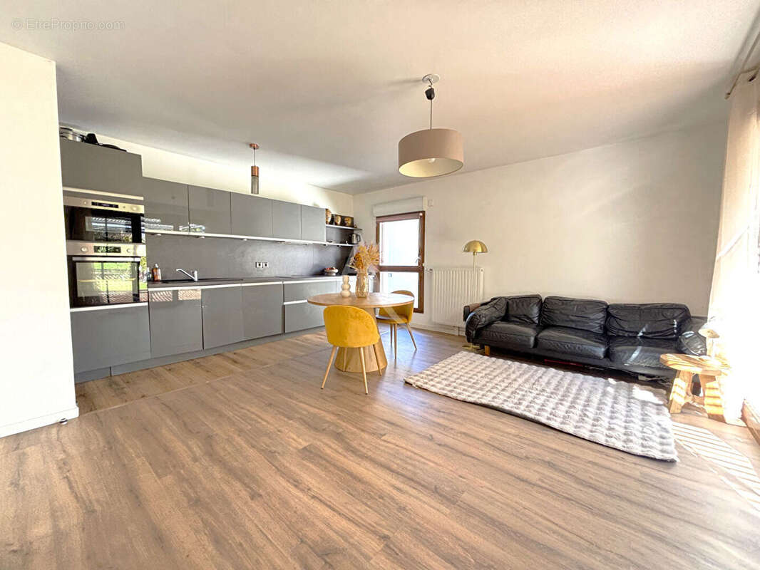 Appartement à IVRY-SUR-SEINE