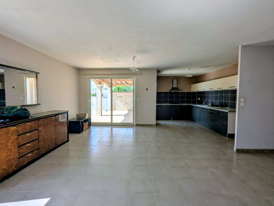 Maison à VENTENAC-EN-MINERVOIS