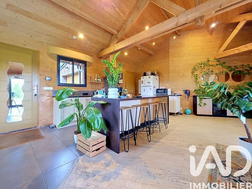Maison 110 m² à Le Luot  - photo 5