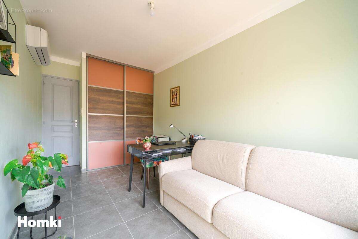 Maison à SAINT-VICTOR-LA-COSTE