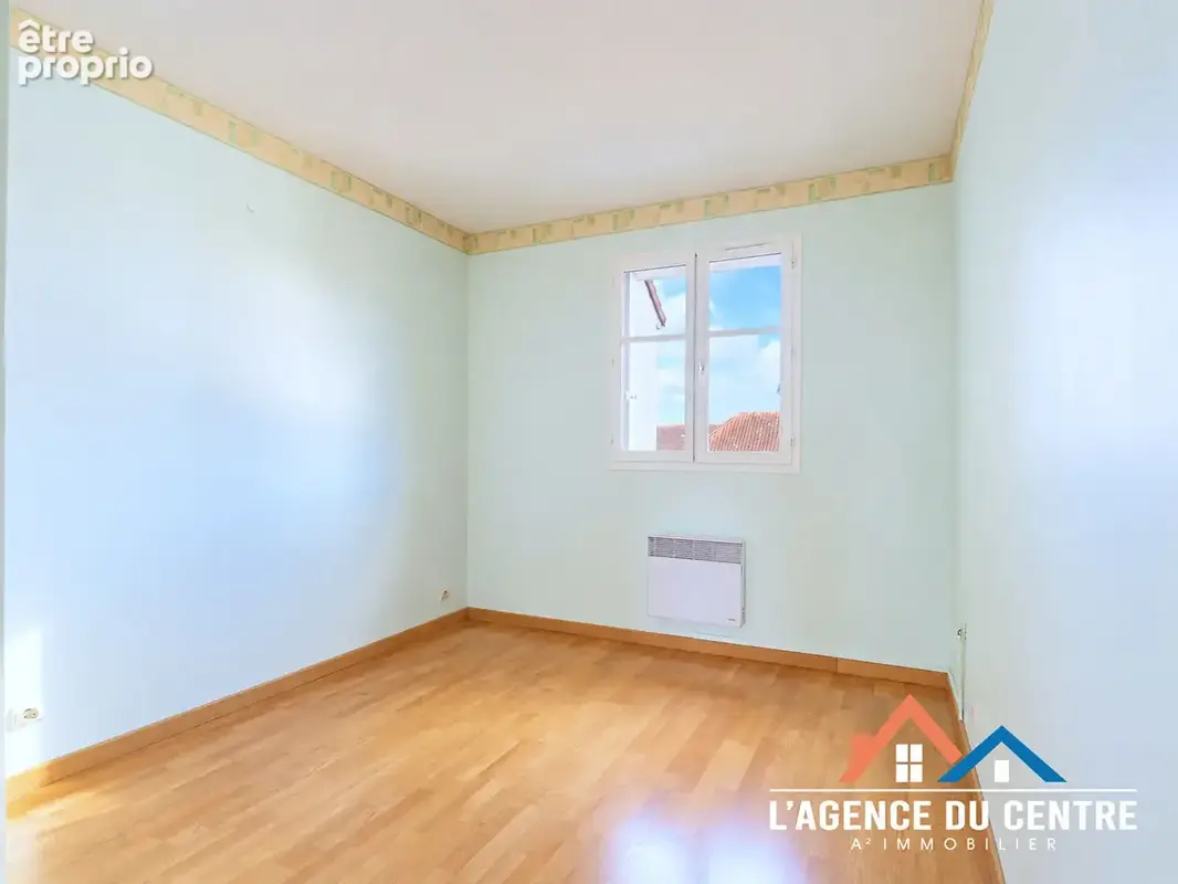 Appartement Carrières-Sous-Poissy Centre-ville / 2 pièces et BOX - photo 5