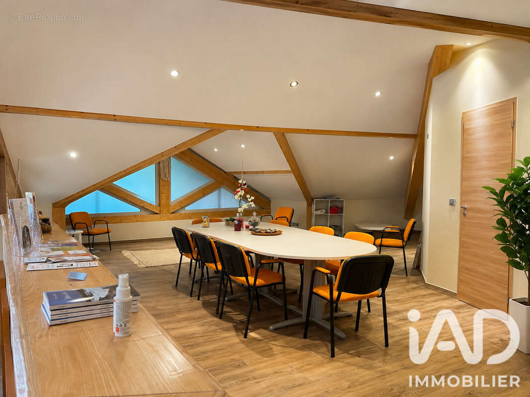 Maison 750 m² à Chapeiry  - photo 6