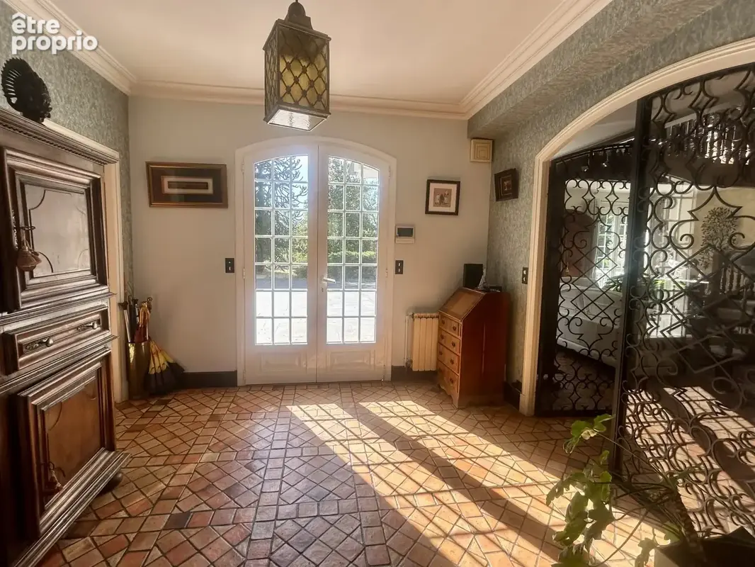 Maison 7 pièces 250 m² à vendre à Estivareilles (03190) - photo 6