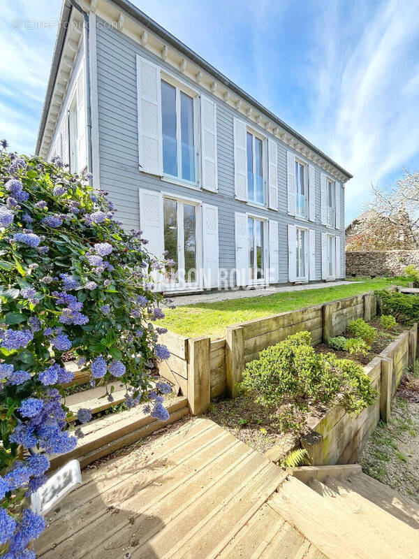 Maison en pierre rénovée avec extension contemporaine, piscine et plage à pied à Étables-sur-Mer - photo 1