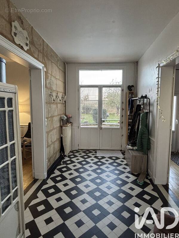 Photo 1 - Maison à DOUE-LA-FONTAINE