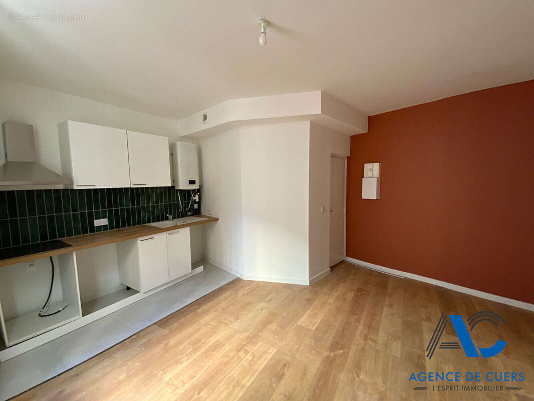 Appartement à CUERS