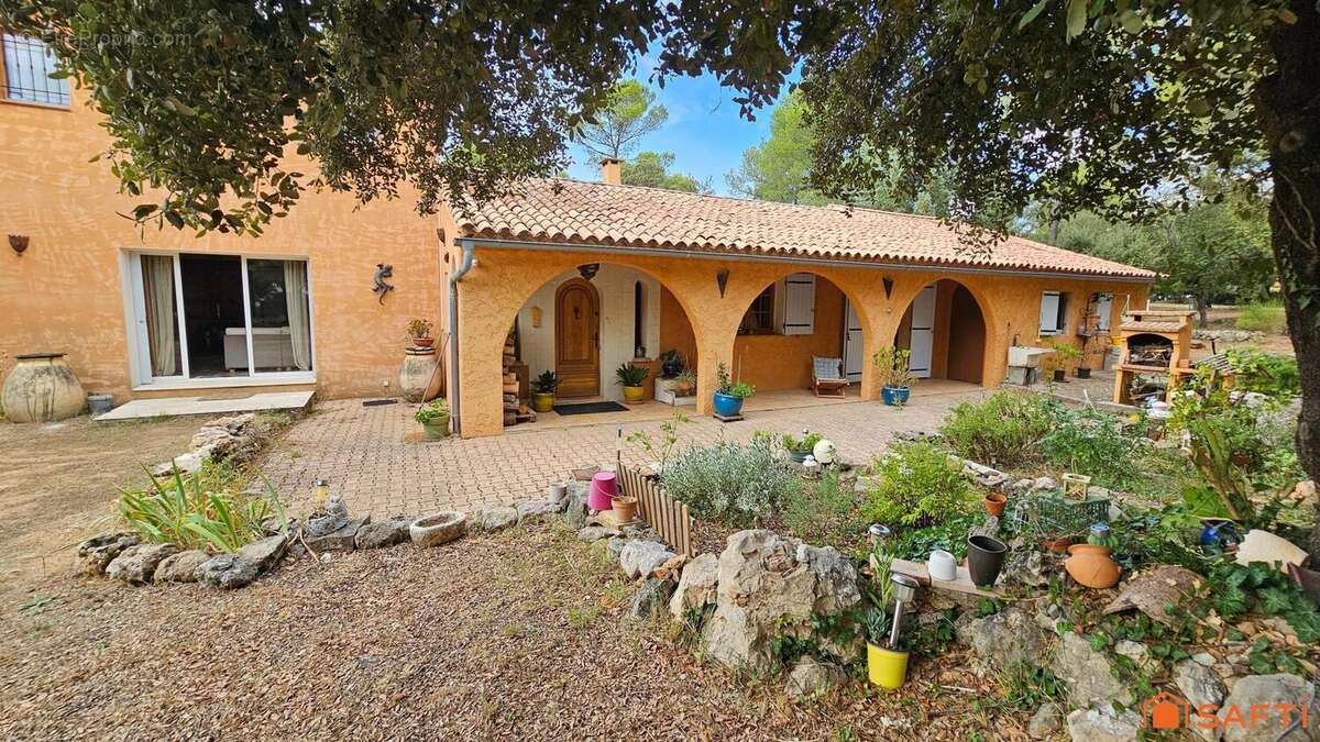 Photo 5 - Maison à SILLANS-LA-CASCADE