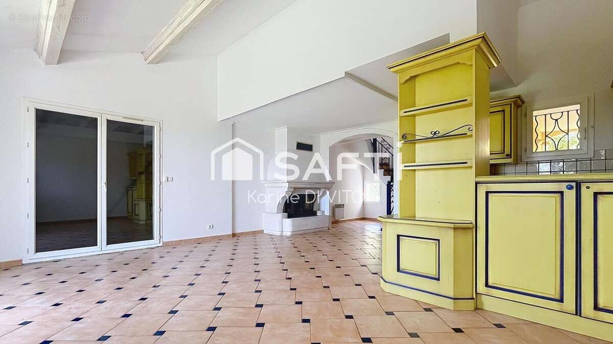 Photo 6 - Maison à ROQUEBRUNE-SUR-ARGENS