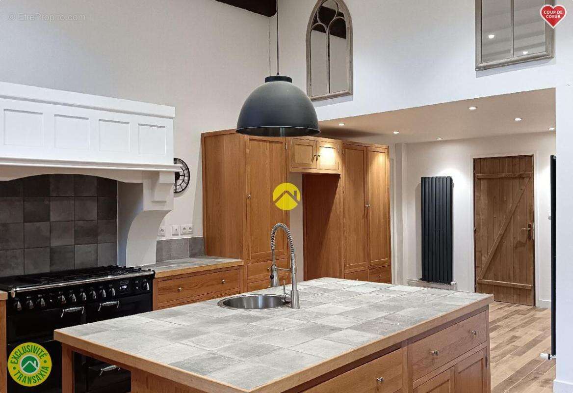 Maison à LE GRAND-BOURG