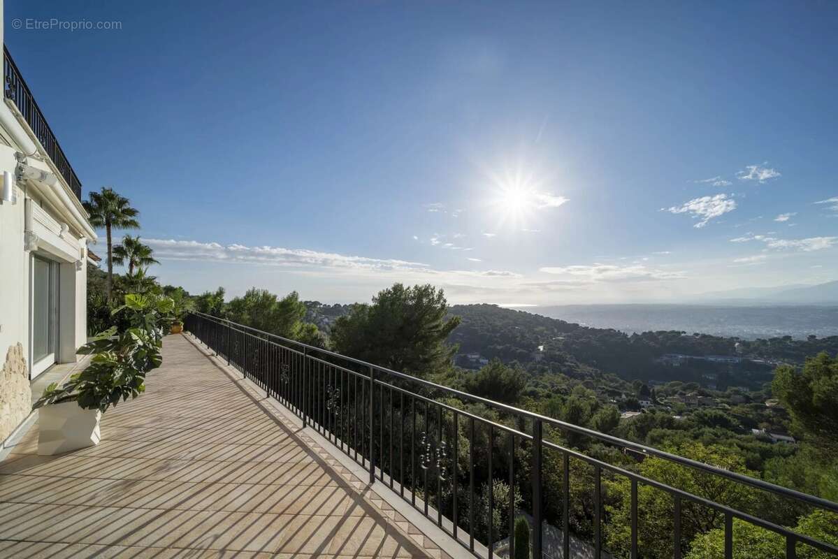Mont leuze – villa 308 m² sur terrain de 2 550 m² – vue panoramique mer & montagnes - photo 6