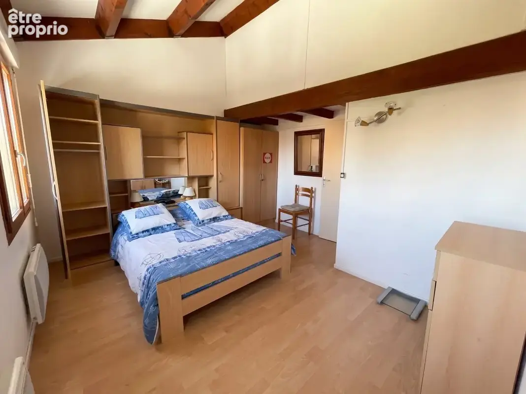Rare à la vente  Charmante maisonnette de plus de 51m² dans une résidence face à l'Étang de Thau avec piscine et parking privat - photo 4