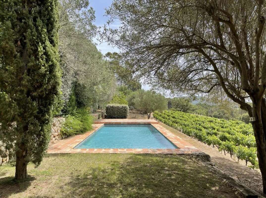 Maison à PLAN-DE-LA-TOUR