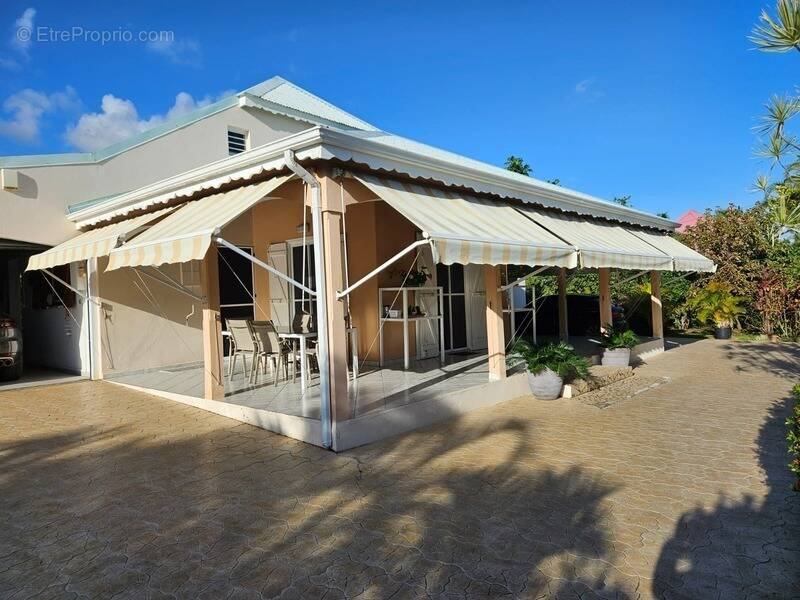 Maison à SAINT-FRANCOIS