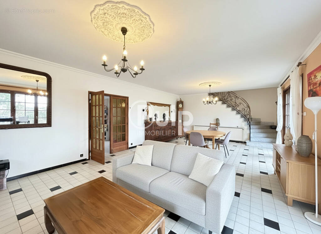 Maison à LA COUTURE