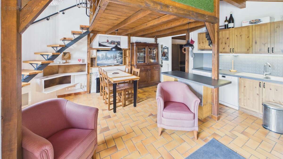 Haute Savoie (74), à vendre SAMOENS - Domaine skiable Grand Massif - Appartement T2 bis + 2 mezzanines - photo 6
