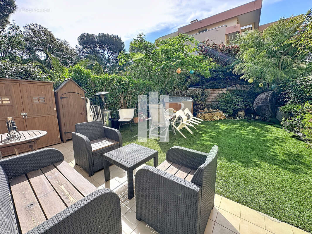 Appartement à SAINT-RAPHAEL