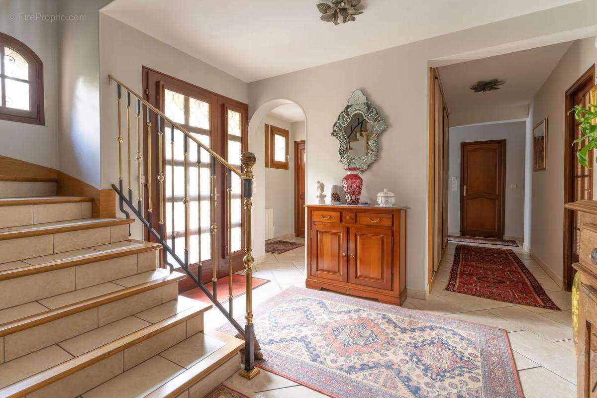 Maison à MEZY-SUR-SEINE