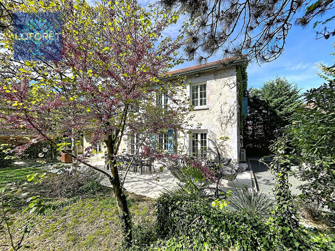 Maison à ALBIGNY-SUR-SAONE