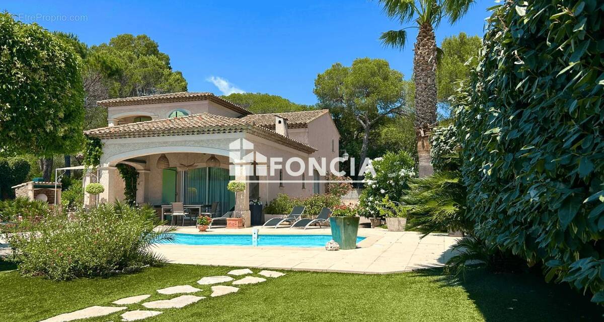 Maison à FREJUS