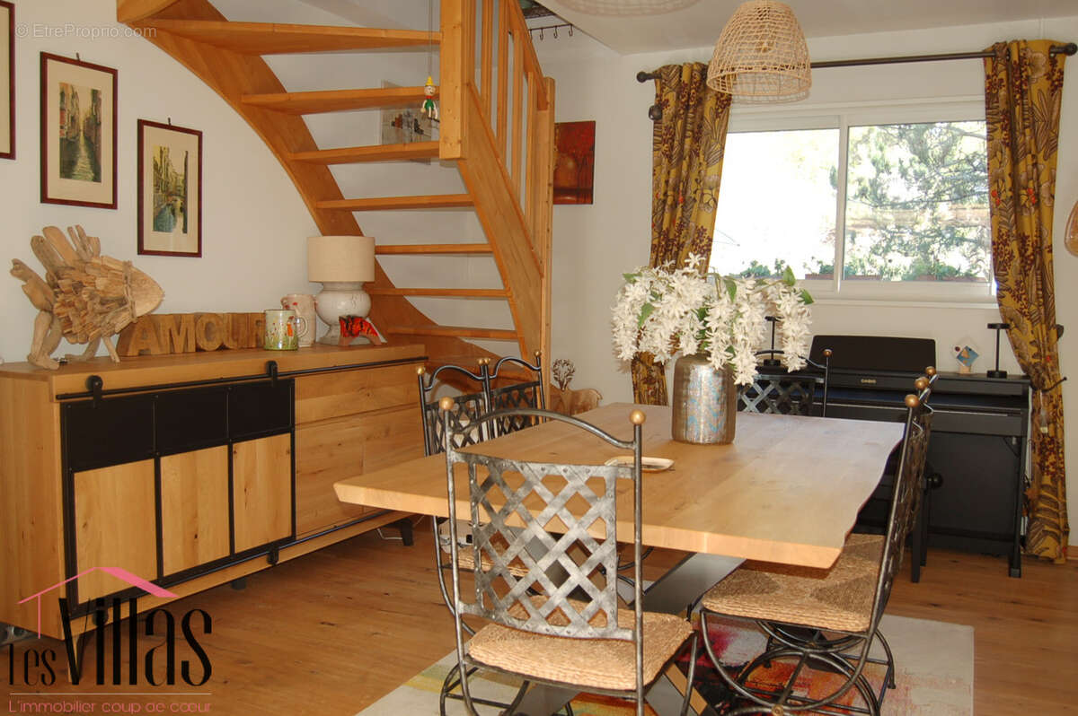 Maison à SAINT-ANDRE-DE-ROQUELONGUE