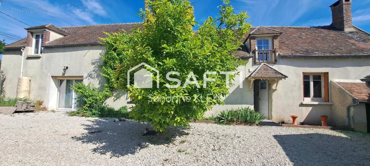 Photo 1 - Maison à BOUGLIGNY