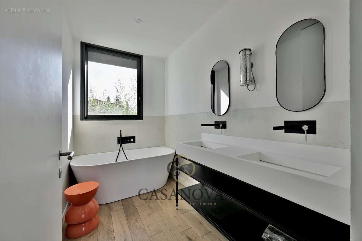 Maison à CASTELNAU-LE-LEZ