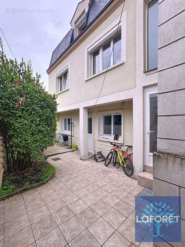 Maison à NEUILLY-PLAISANCE
