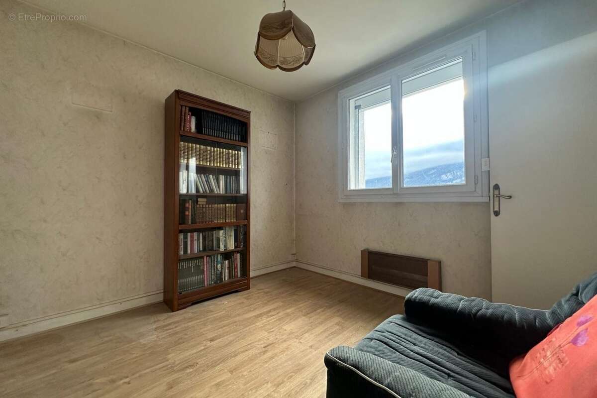 Appartement à SAINT-EGREVE