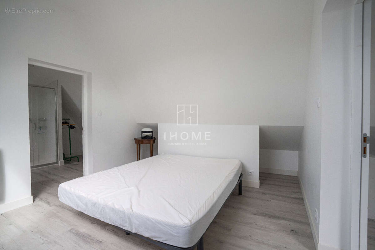 Maison à LES PONTS-DE-CE