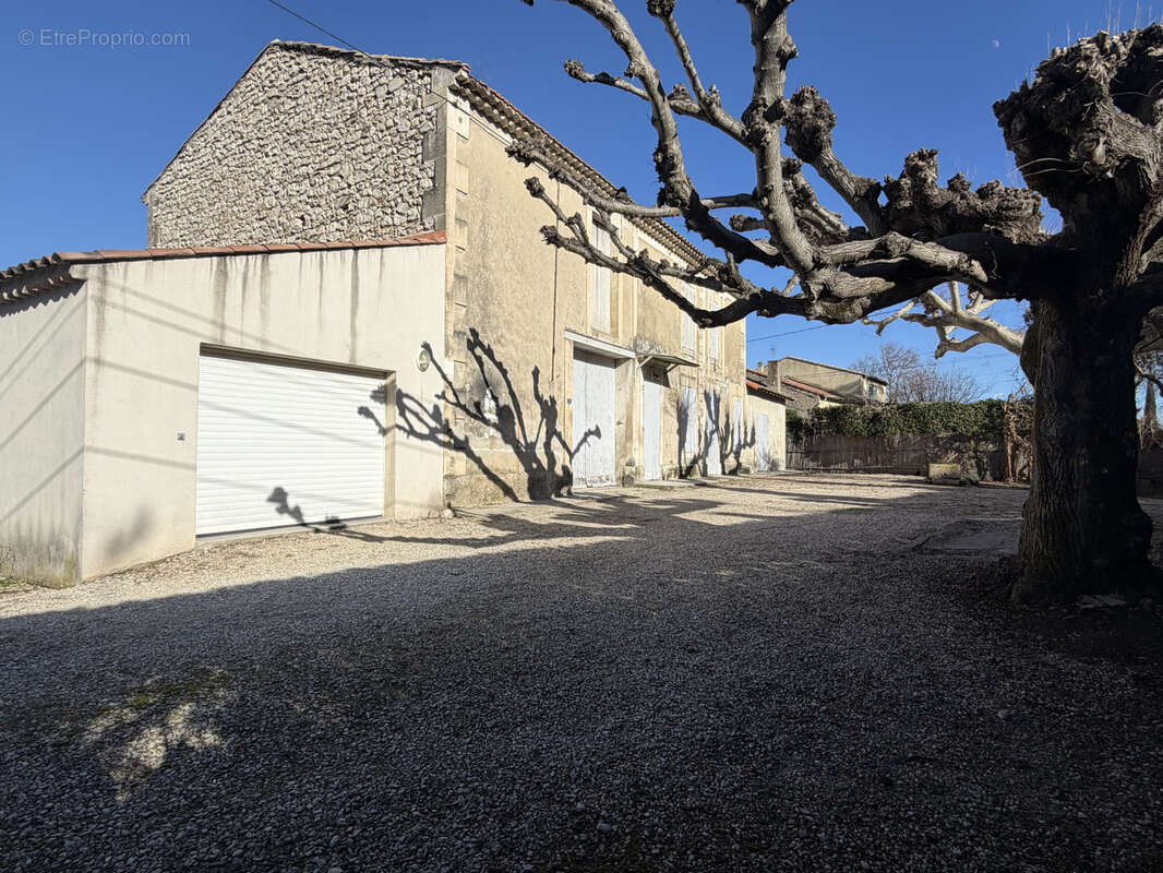 Maison à CHATEAURENARD