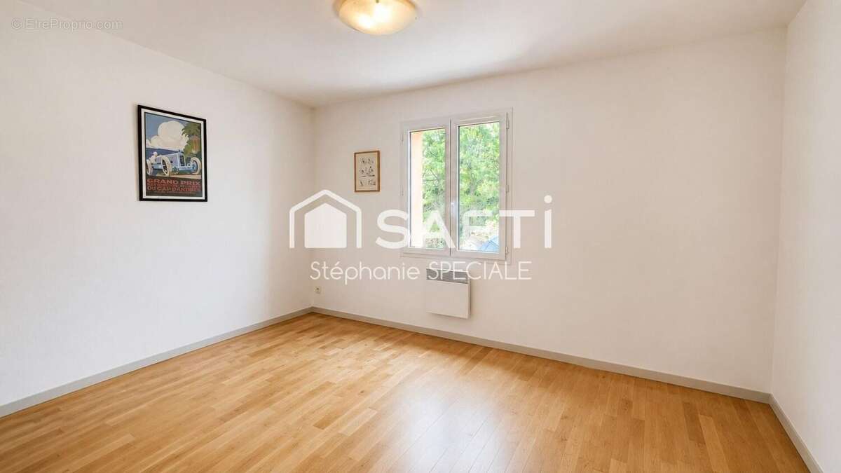 Maison 102 m² à Bagnols-En-Foret  - photo 6