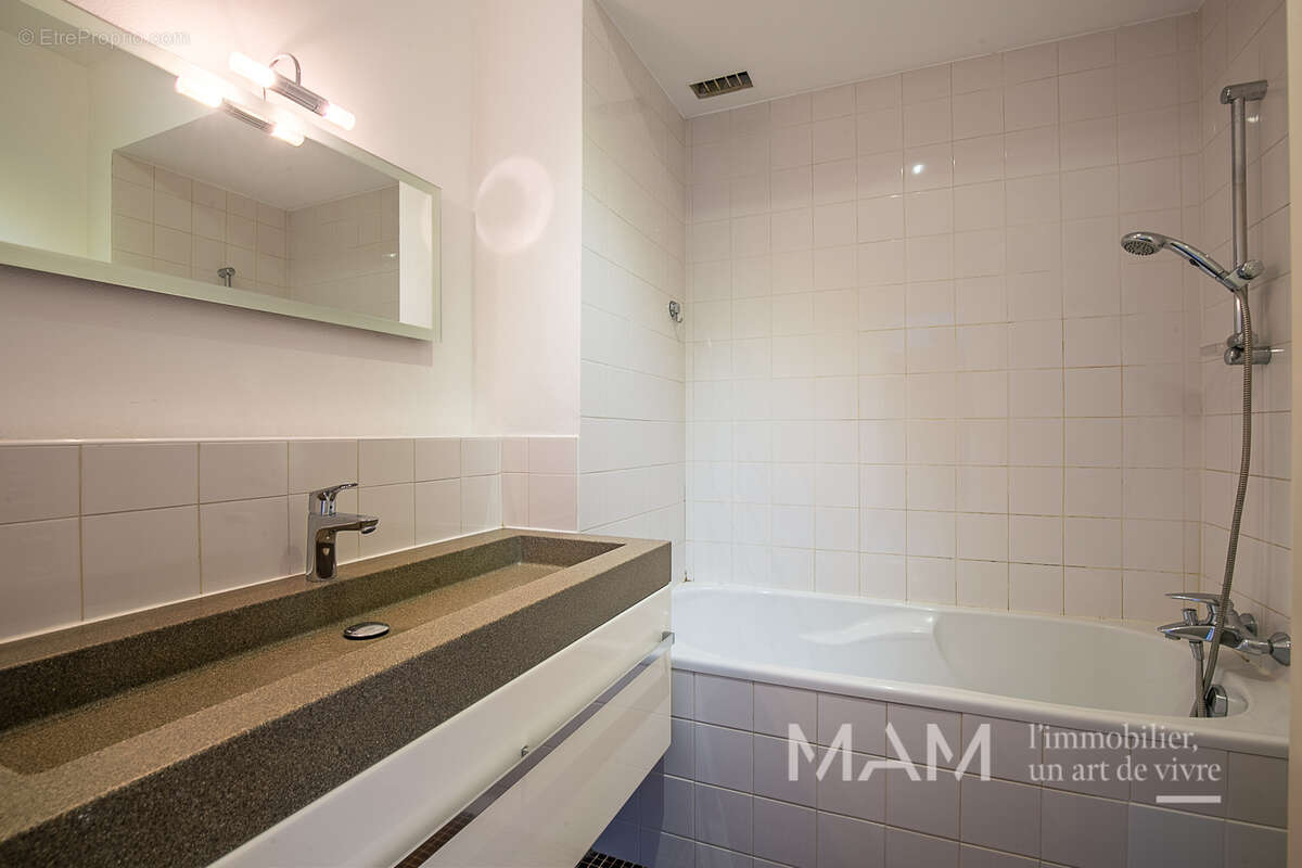 Appartement à MARSEILLE-8E