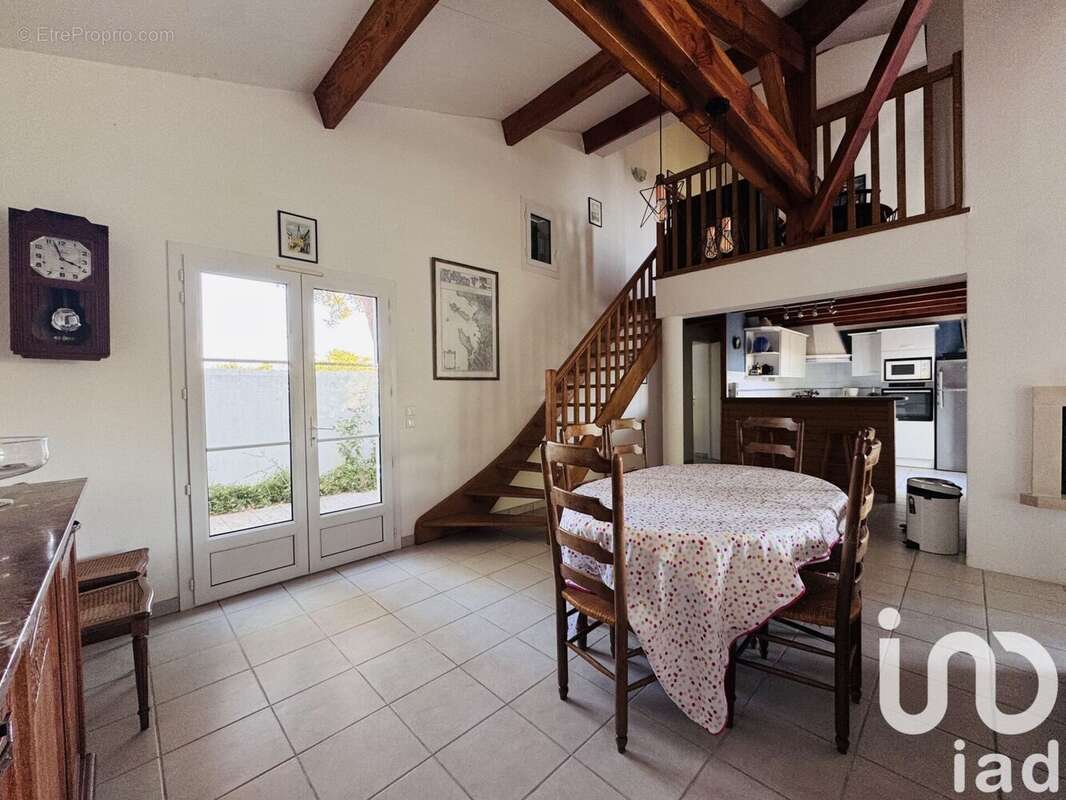 Photo 4 - Maison à LES PORTES-EN-RE