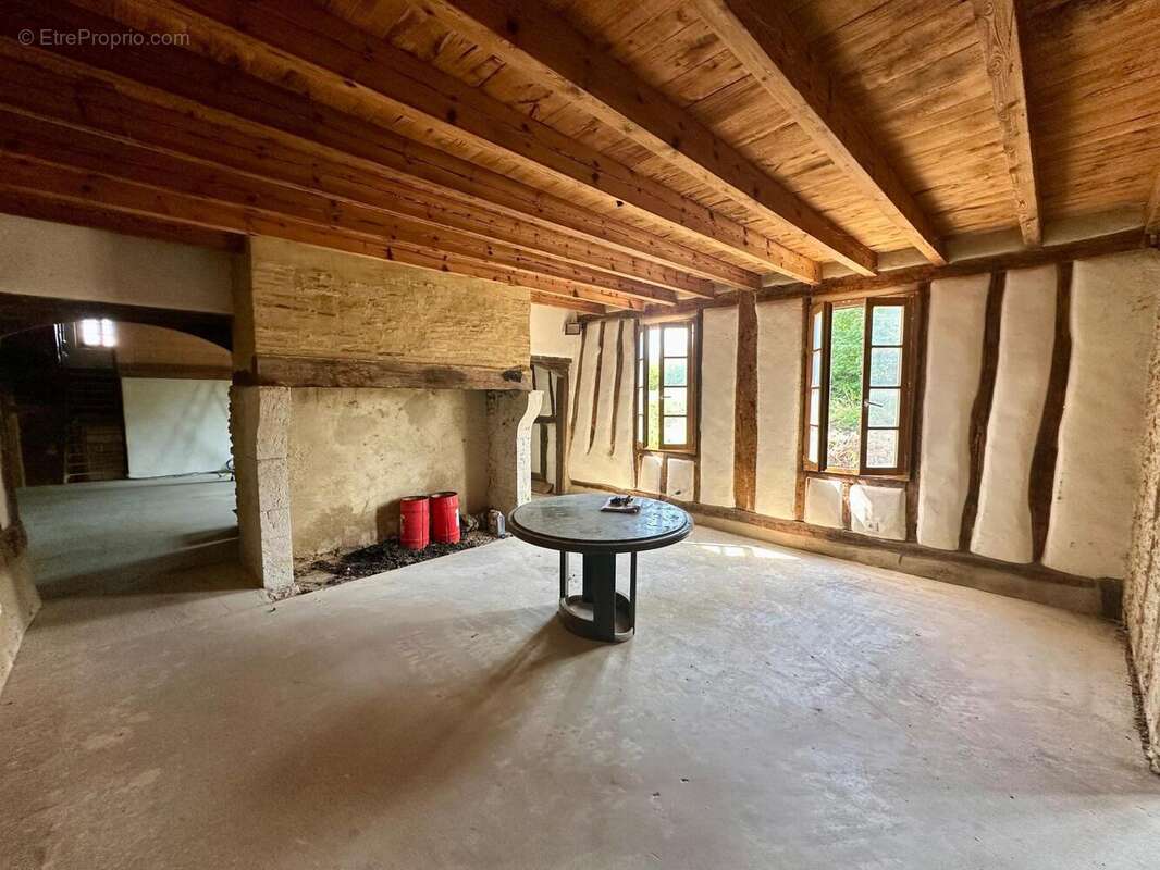 Maison 390 m² à Manciet  - photo 4