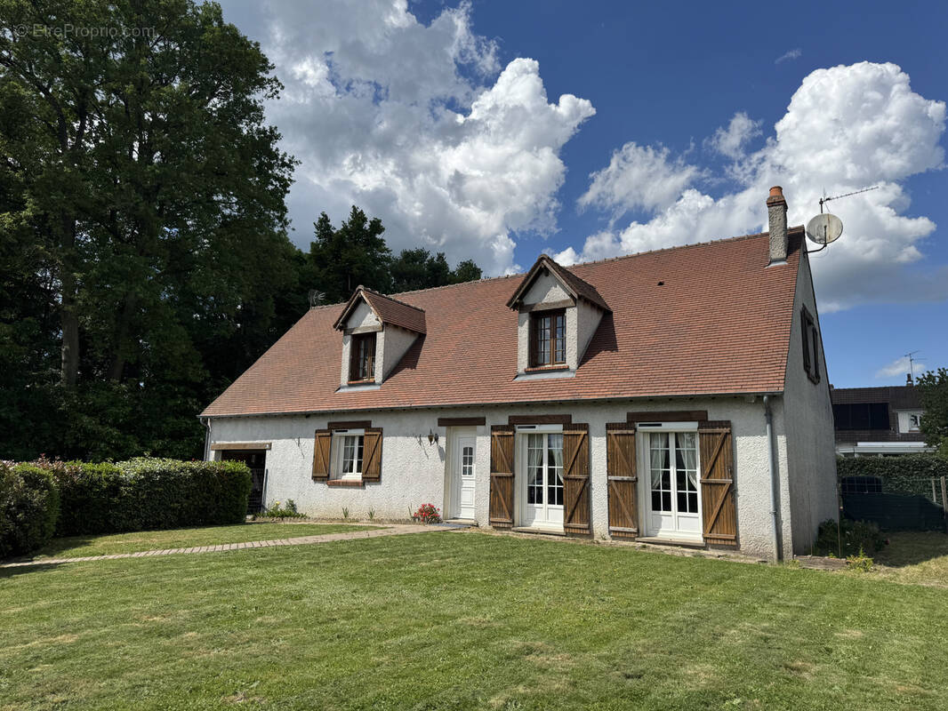 Maison à CHANTEAU
