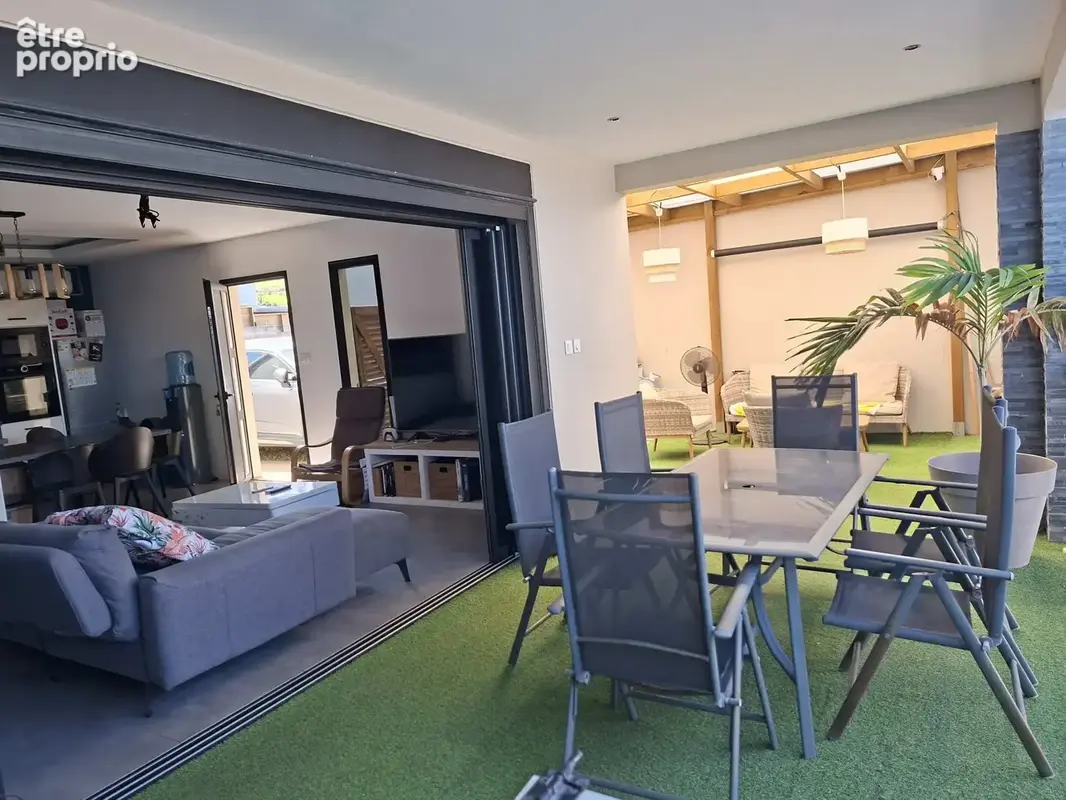 Maison 4 pièces 86 m² à vendre à Saint-Pierre (97410) - photo 4