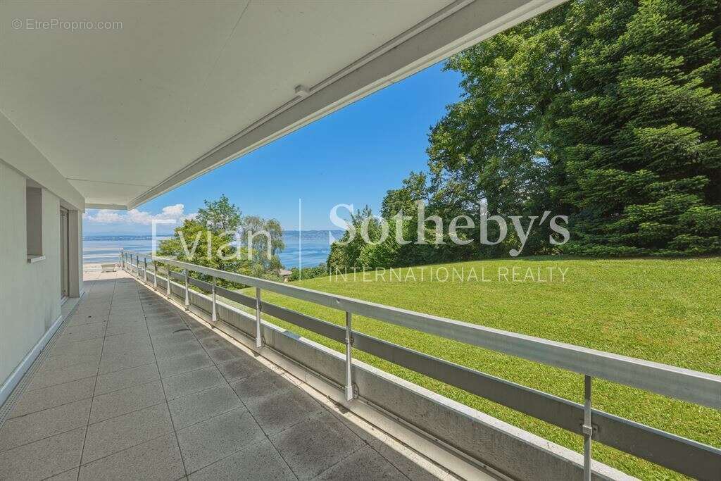 Vente evian-les-bains – appartement t4 avec vue panoramique sur le lac léman - photo 20