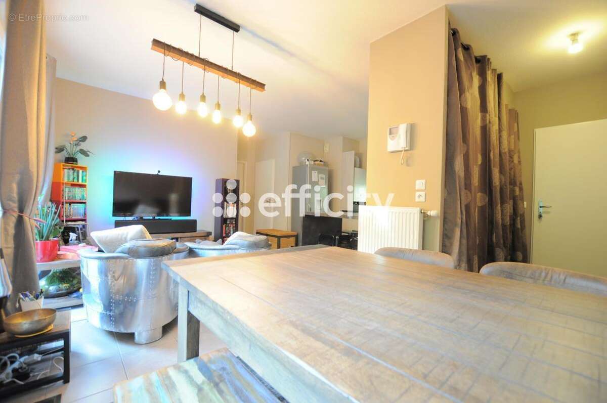 Appartement à FEYZIN
