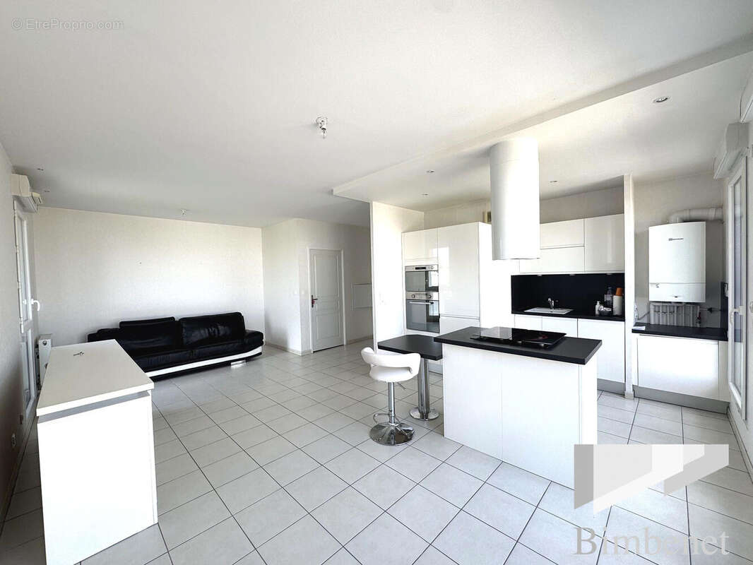 Appartement à SAINT-JEAN-DE-LA-RUELLE
