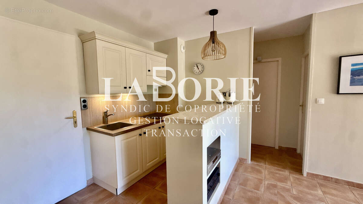 Appartement T3 d'exception au Golf de Saumane   Deux terrasses avec vue  sur les Roches de Fontaine-de-Vauclus - photo 22