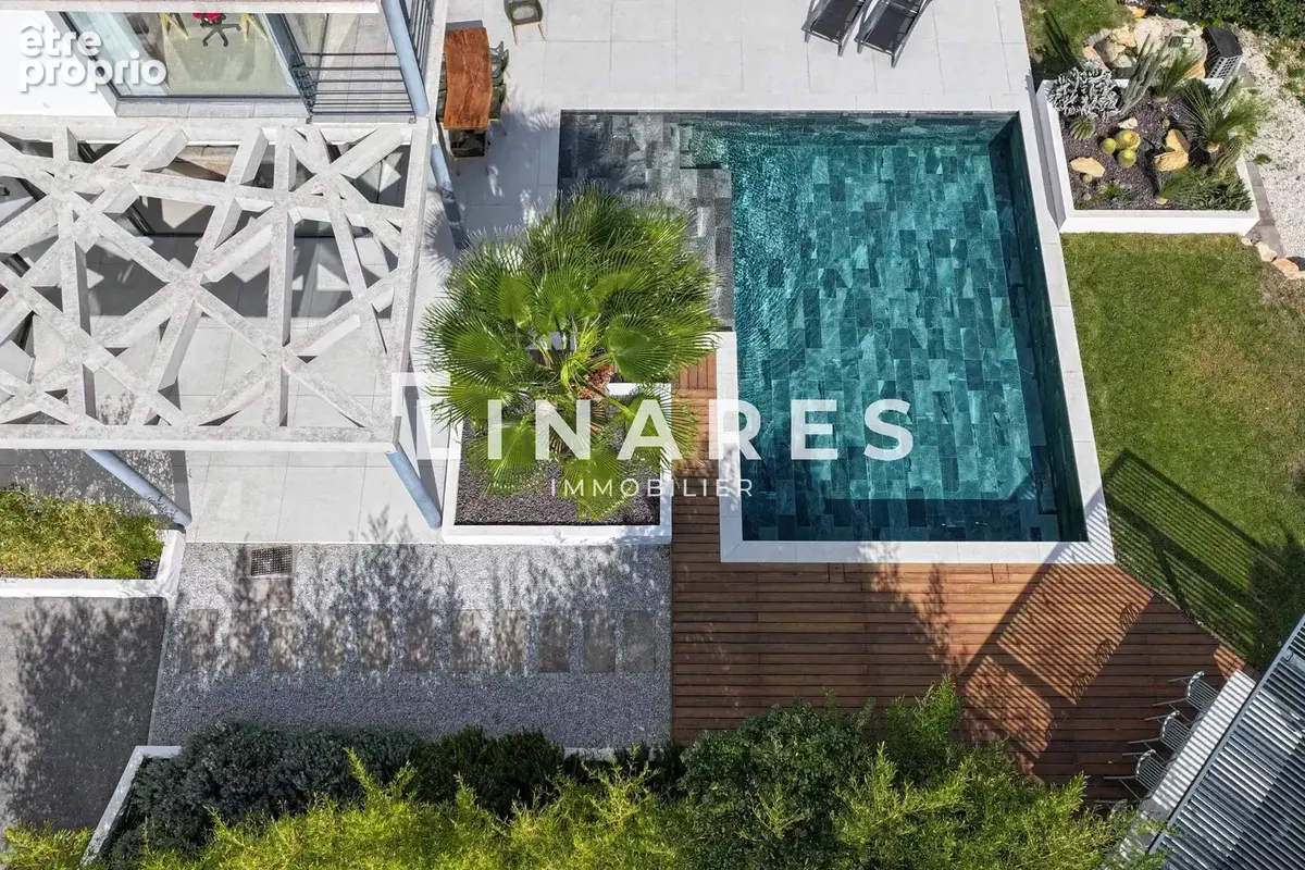 LA PRESTIGIEUSE - Villa T5 de 310m² - Piscines intérieure et extérieure - Salle de sport  - Cuisine d'été - Jardin 990m² - 13420 - photo 15