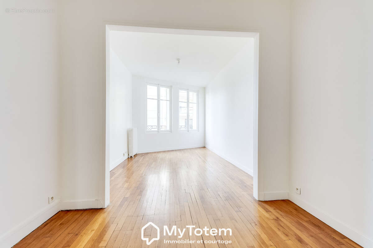 Appartement à LEVALLOIS-PERRET