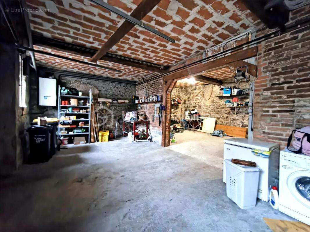 Maison de ville avec garage et terrain – boën-sur-lignon - photo 9