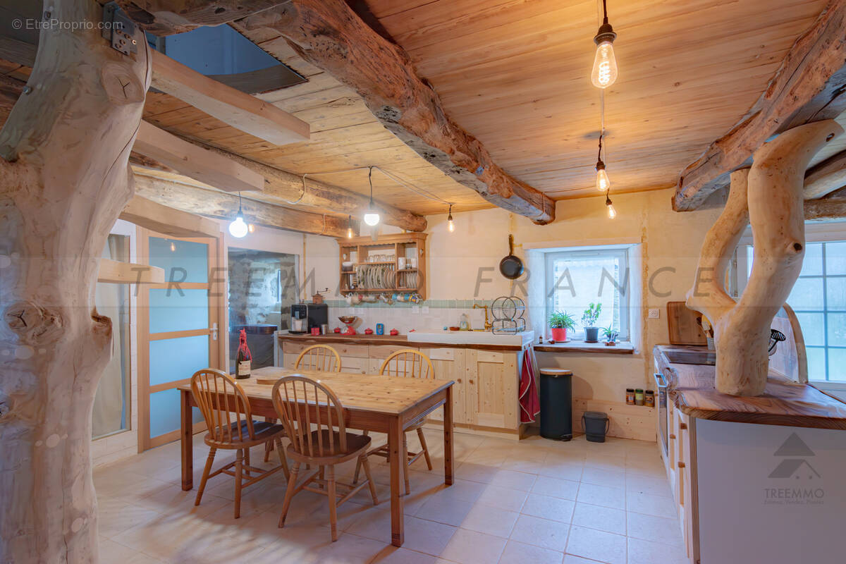 Maison à PLOUGUERNEAU